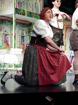 Im Dirndl in 'Salzkammergut' (mit Kay Rode)